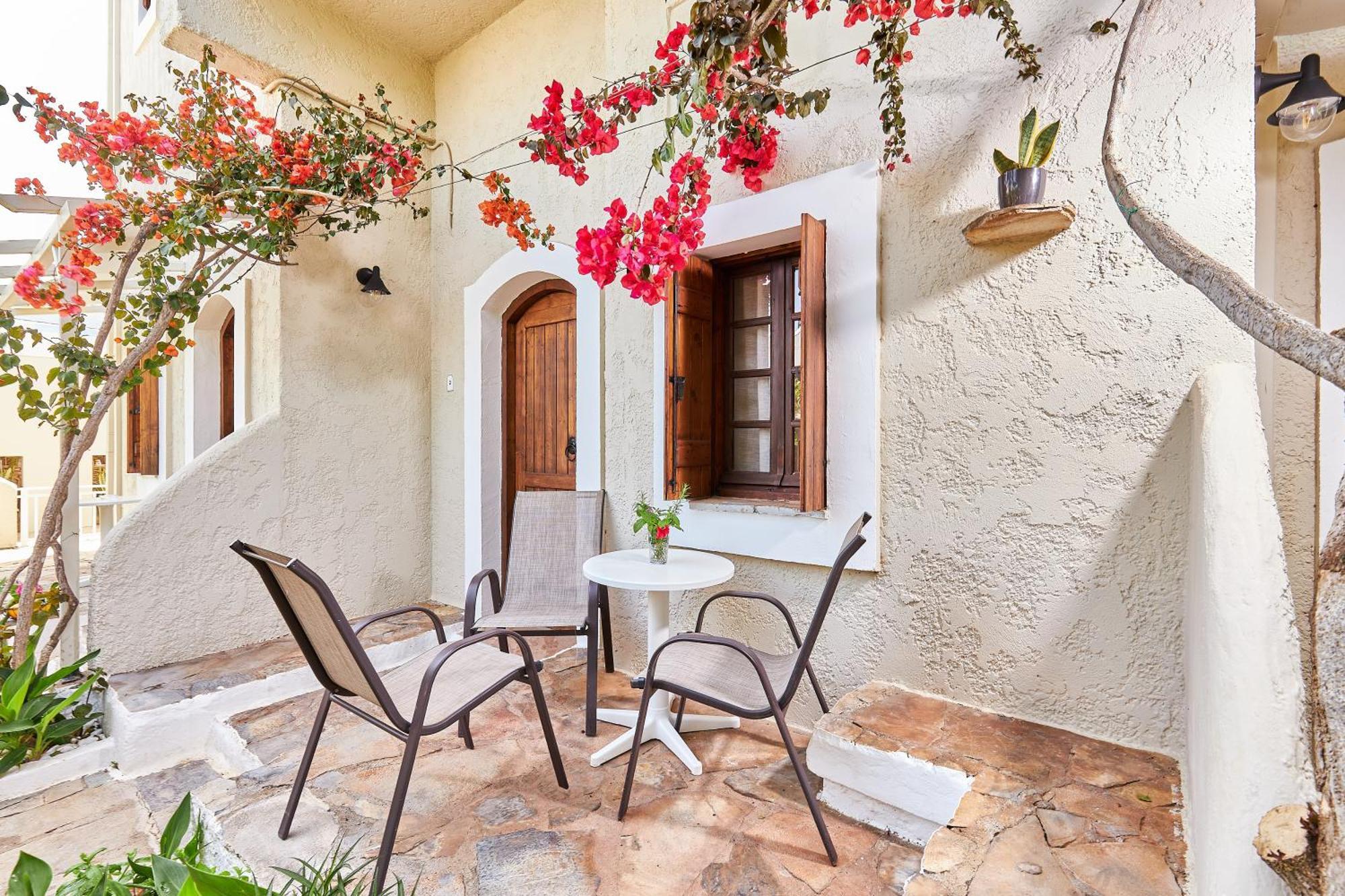 Mila Malia Studios Hotel المظهر الخارجي الصورة